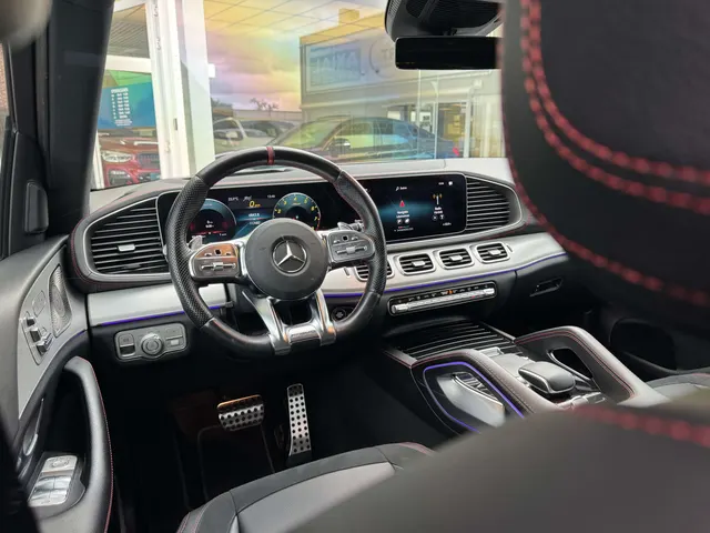 Mercedes-Benz GLE 53 AMG 2023 vor dem Showroom von Raf Cars in Ninove-Outer, Foto 15