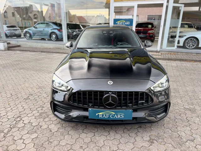 Mercedes-Benz C 43 AMG 2023 vor dem Showroom von Raf Cars in Ninove-Outer, Foto 13