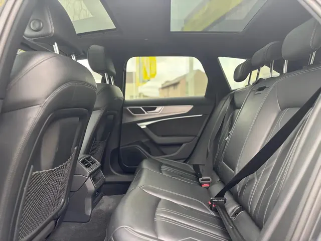 Audi A6 2021 vor dem Showroom von Raf Cars in Ninove-Outer, Foto 14