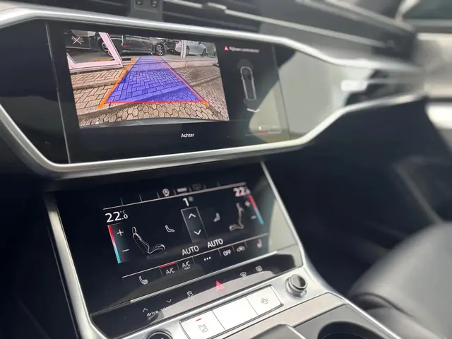 Audi A6 2021 vor dem Showroom von Raf Cars in Ninove-Outer, Foto 16