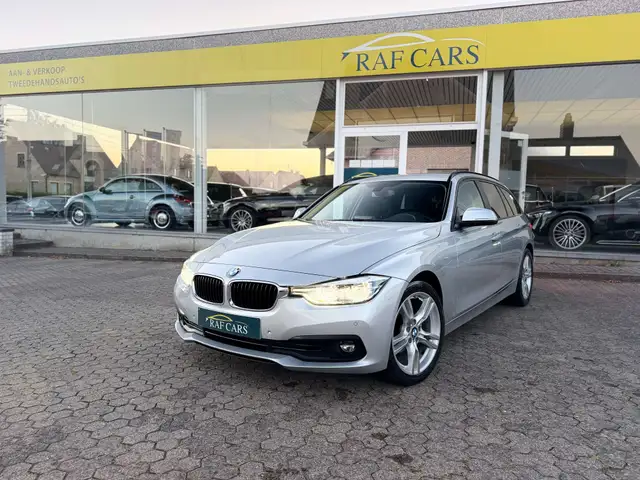 BMW 318 2017, verkocht bij Raf Cars